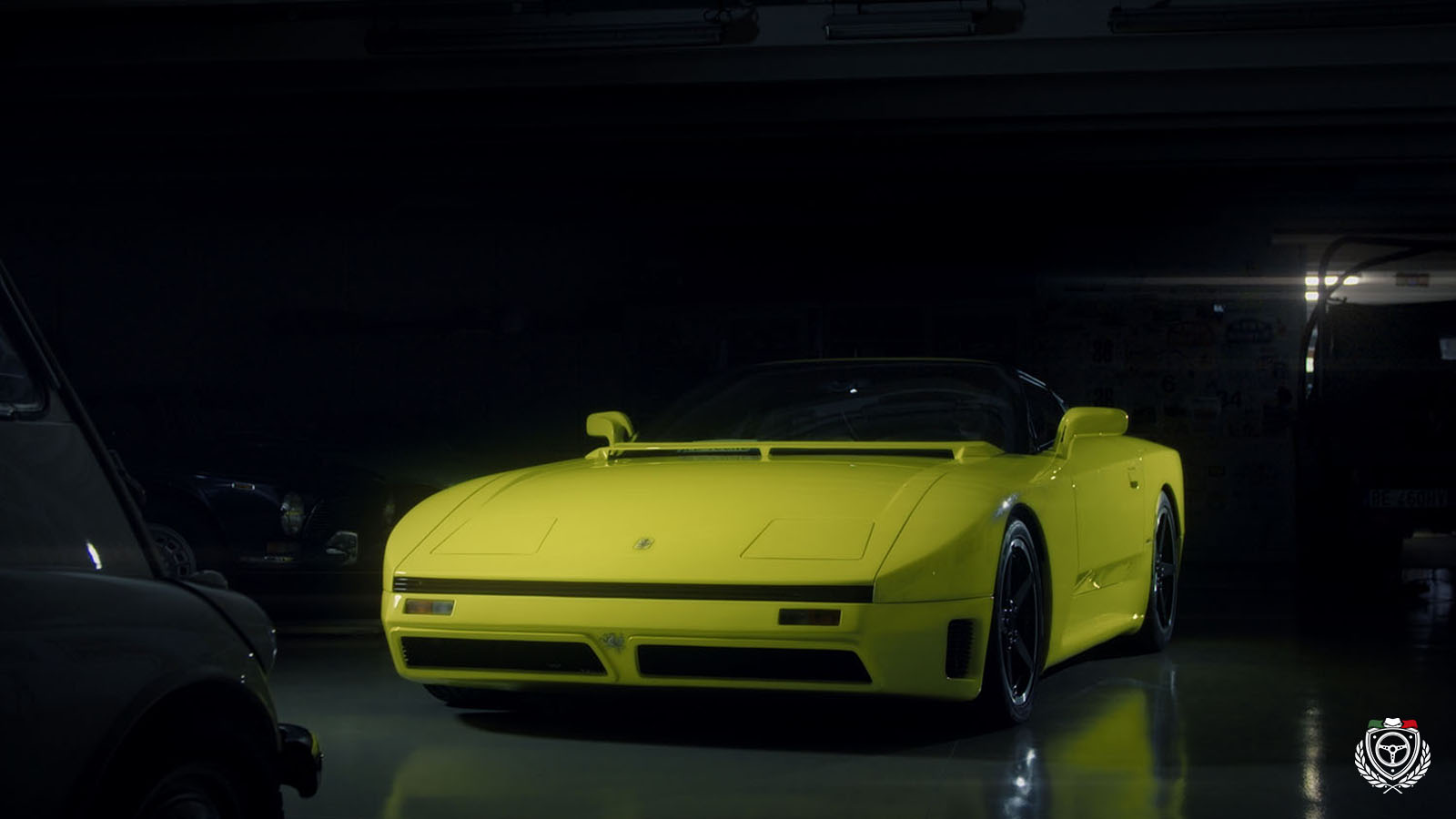 CARBON ARAMID FIBERGLASS TECHNOLOGY Mako Shark