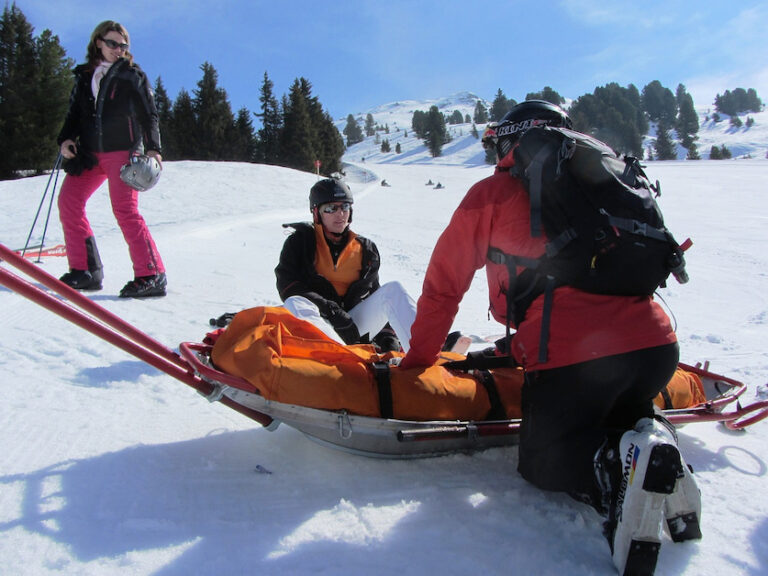 Barella smontabile per soccorso in montagna